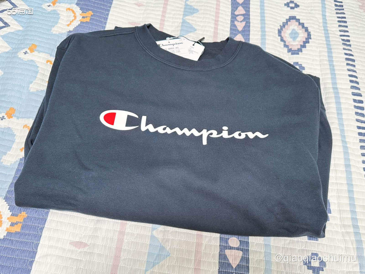 给家属买的champion卫衣，某宝旗舰店的返利还挺高的。 