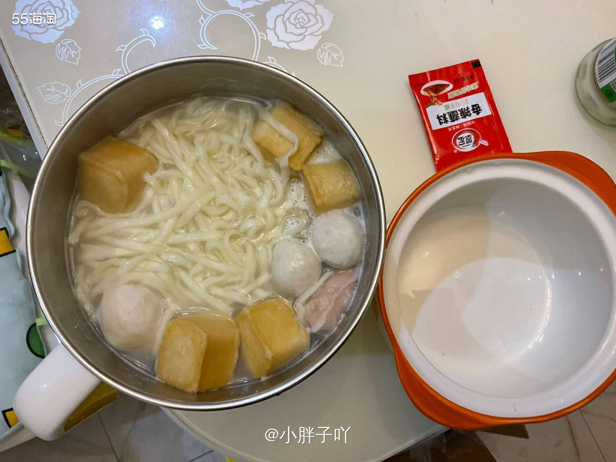 我貌似好像没有这一个说法，可能是真的，因为我已经胖成小肉🐖