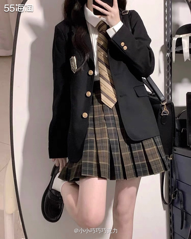 坊间传言说的没错，三坑一入坑就再也出不来了，我是两坑女孩，汉