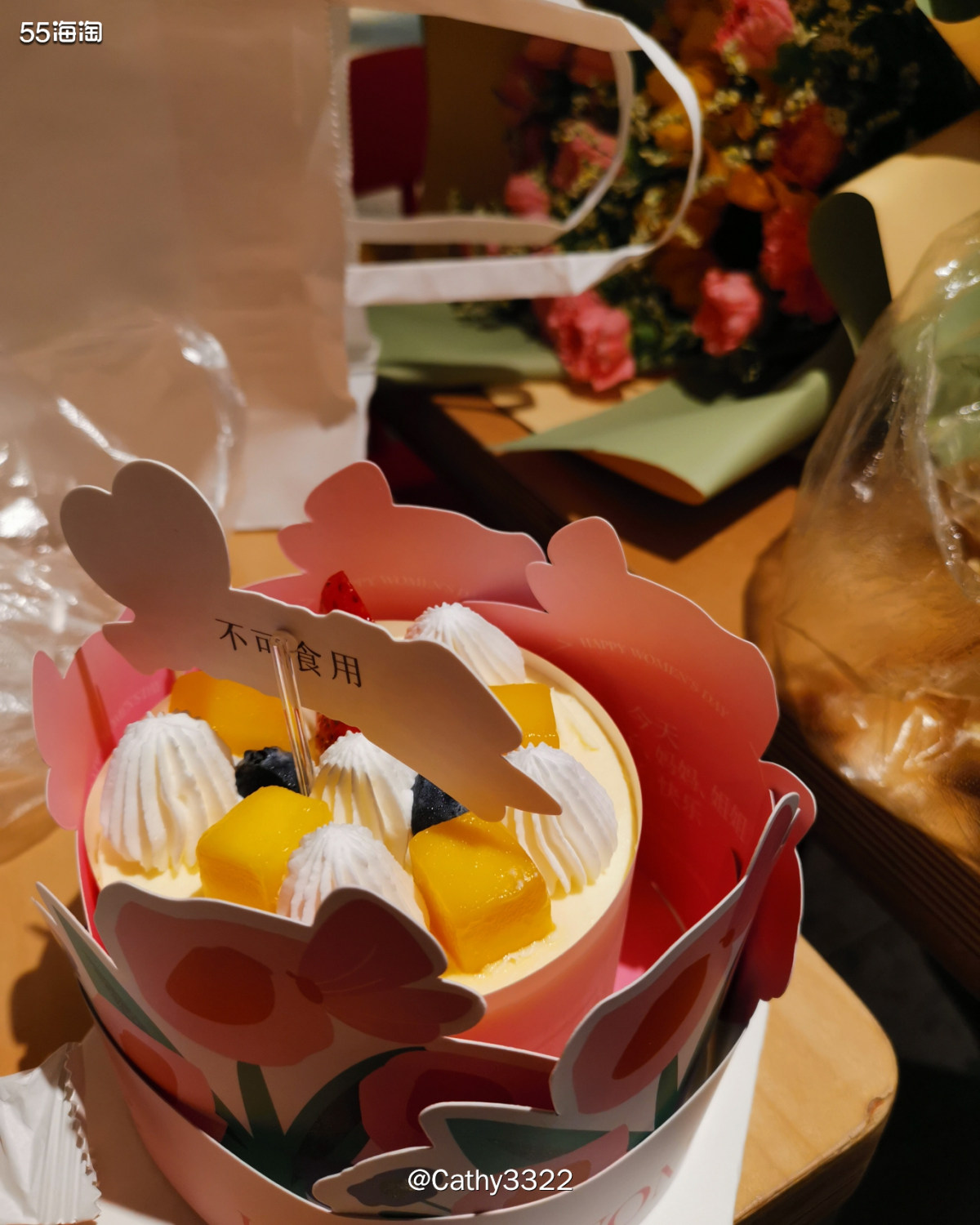 🍎🍎38男盆友送的小蛋糕深得我心，仟吉的蛋糕真的好好吃呀