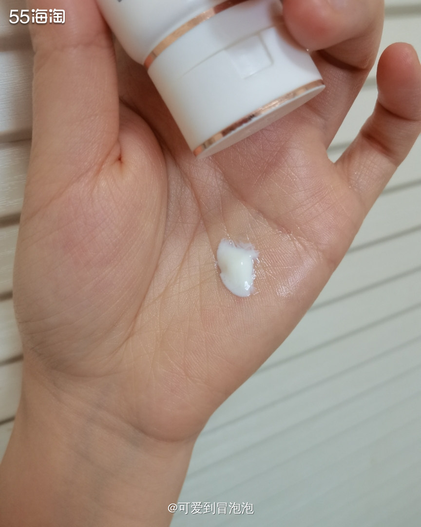 去年开的一根兰蔻小白管防shai霜没用完（实在是太懒了，偶尔