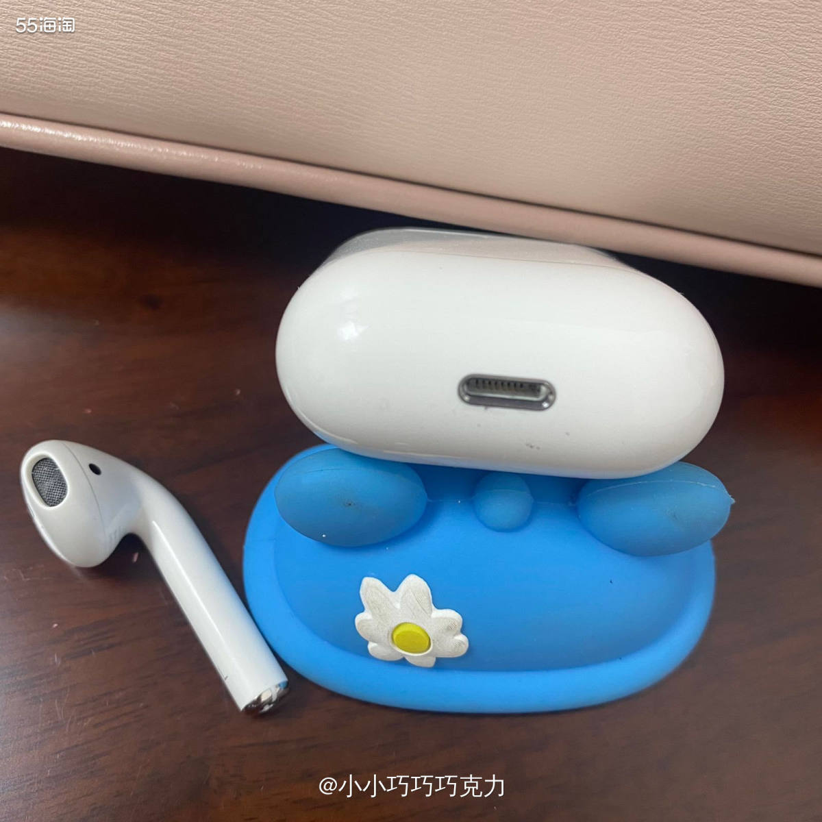 当初没买车的时候每次周末回我妈妈家就要坐车，一个人坐车有点无