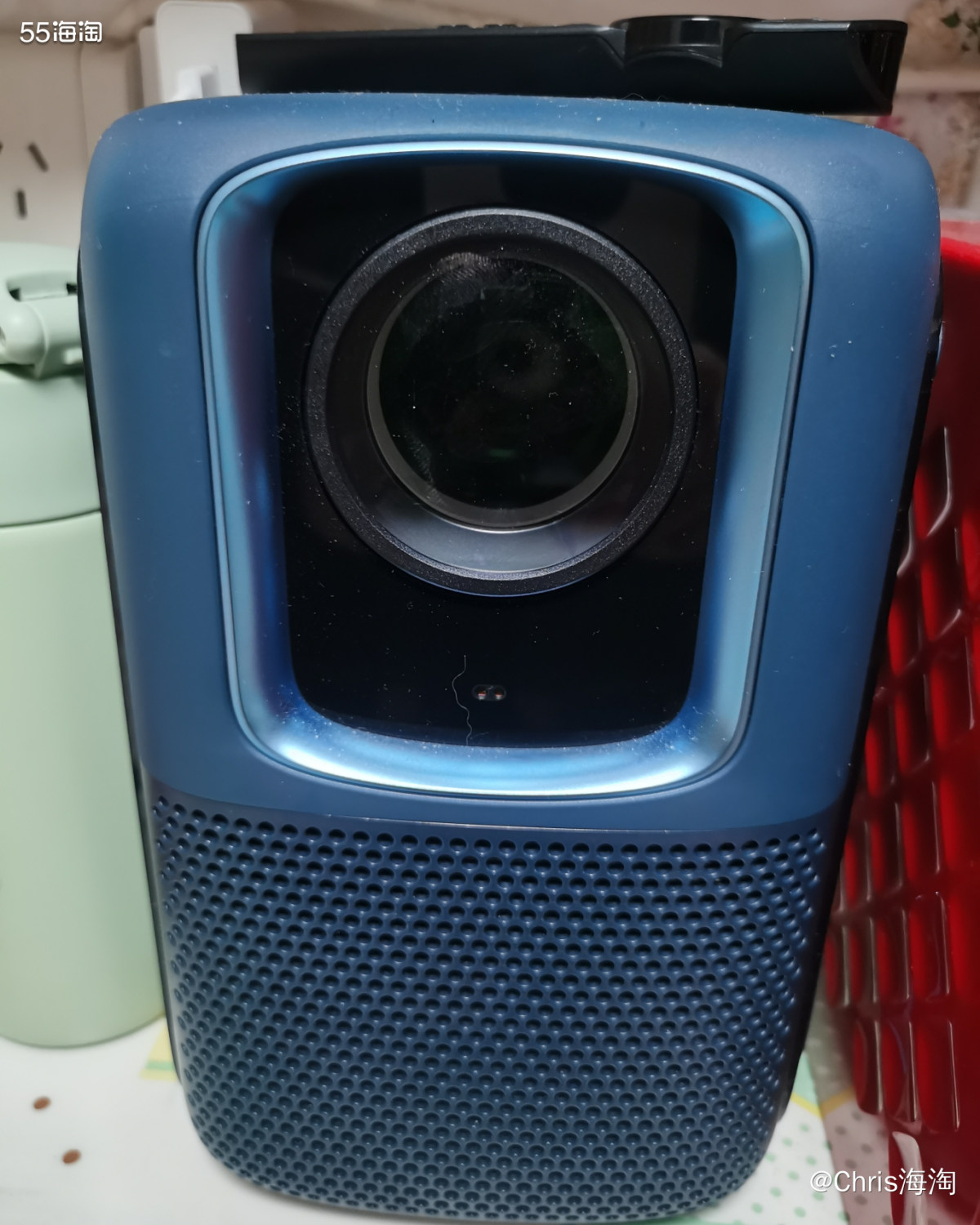 微果，坚果旗下小型投影仪品牌，VIMGO D1流明度900，