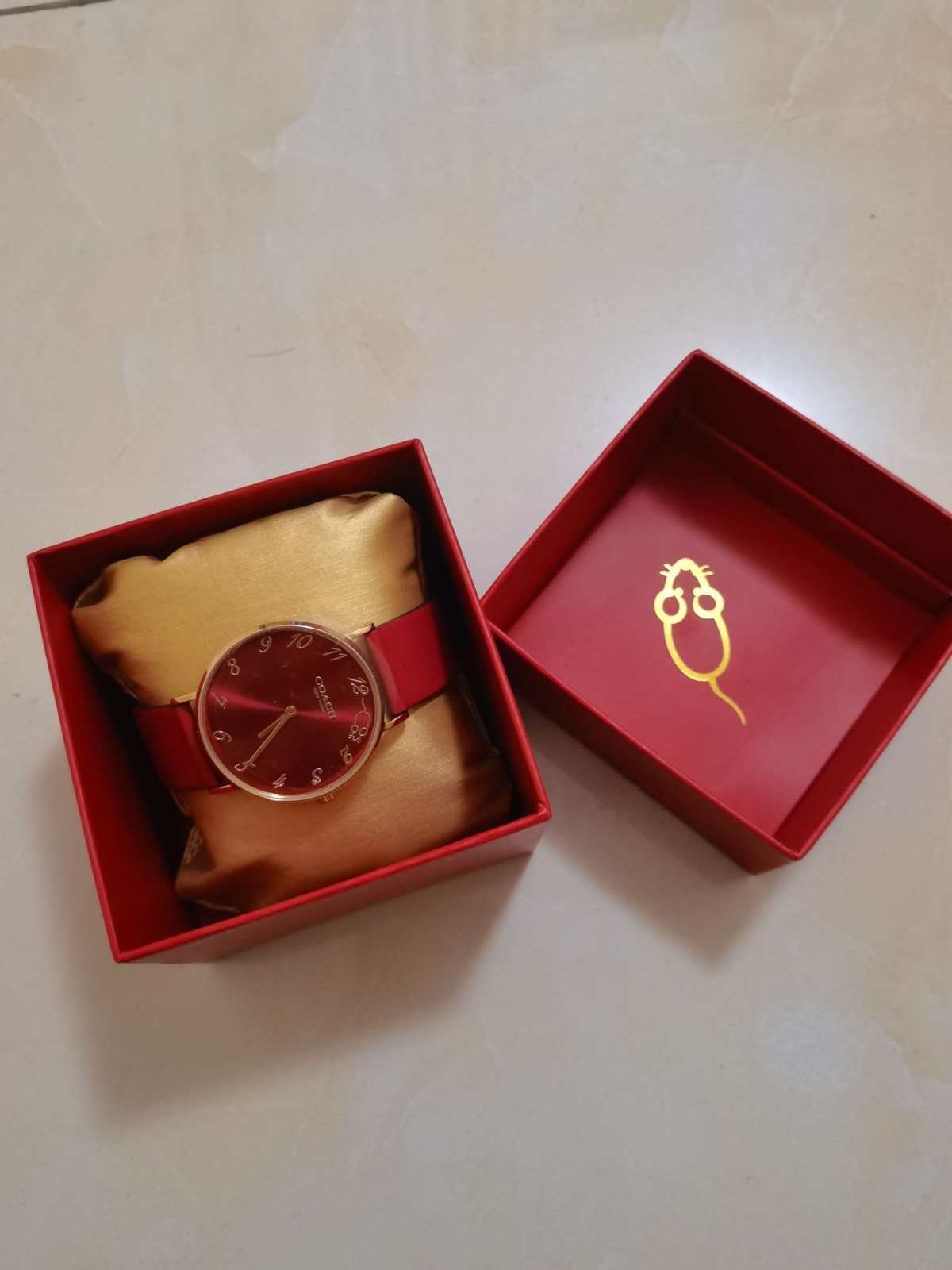 要不是因为55的数码众测官活动，我竟然都忘了我也是有手表的人