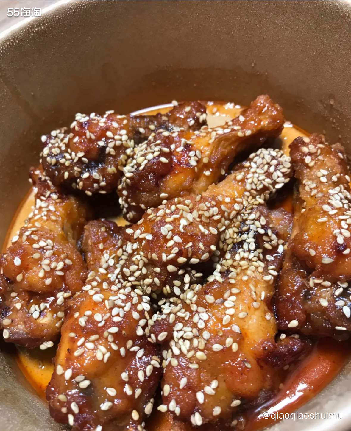 偶然的机会发现这家外卖，叫做逗思。 他家的年糕火锅很有特色，