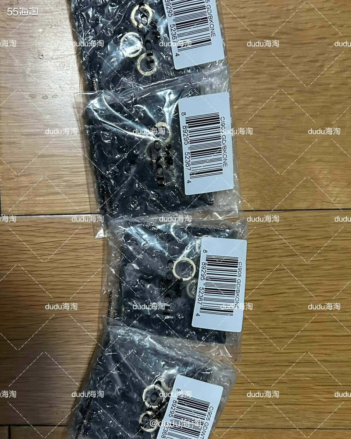 🌈上个月在奥莱买的新款三环项链到啦，迫不及待开箱了 🌈转