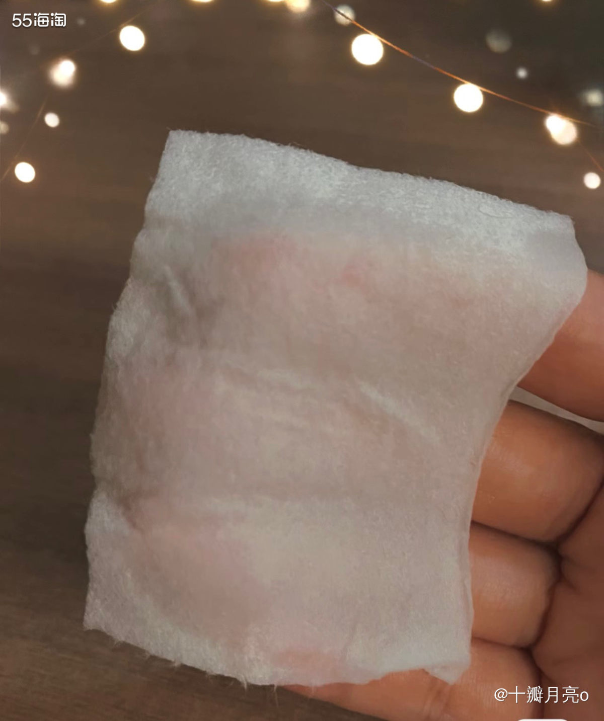 看到店搞活动，盲买了一瓶希思黎的花香水。  当然，之前在某书