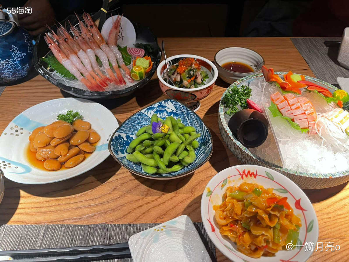 说的要**，天天胡吃海喝  今天约的盆友吃日料，秋叶光环店。