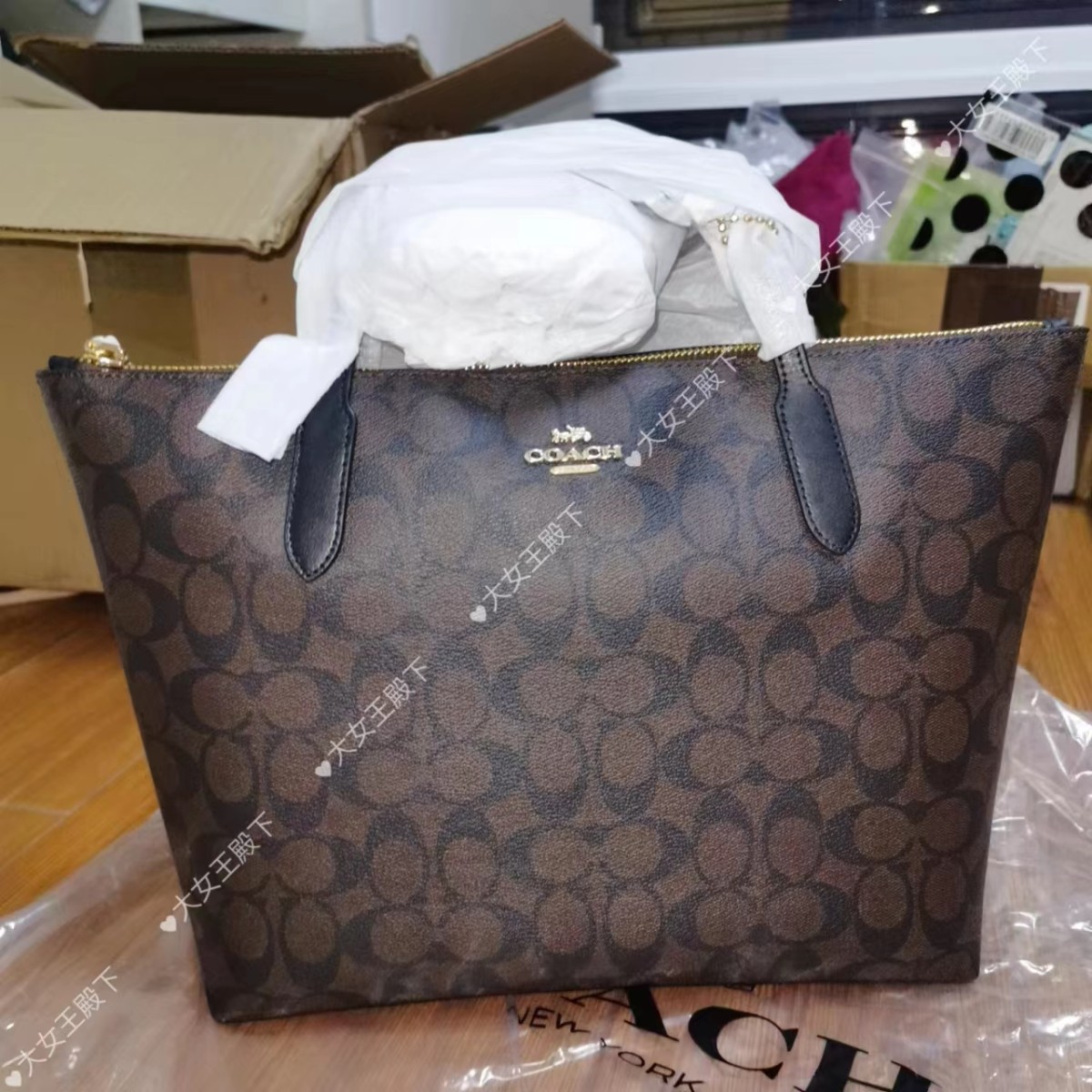 ☑️开箱：  coach zip tote 拉链托特 货号：