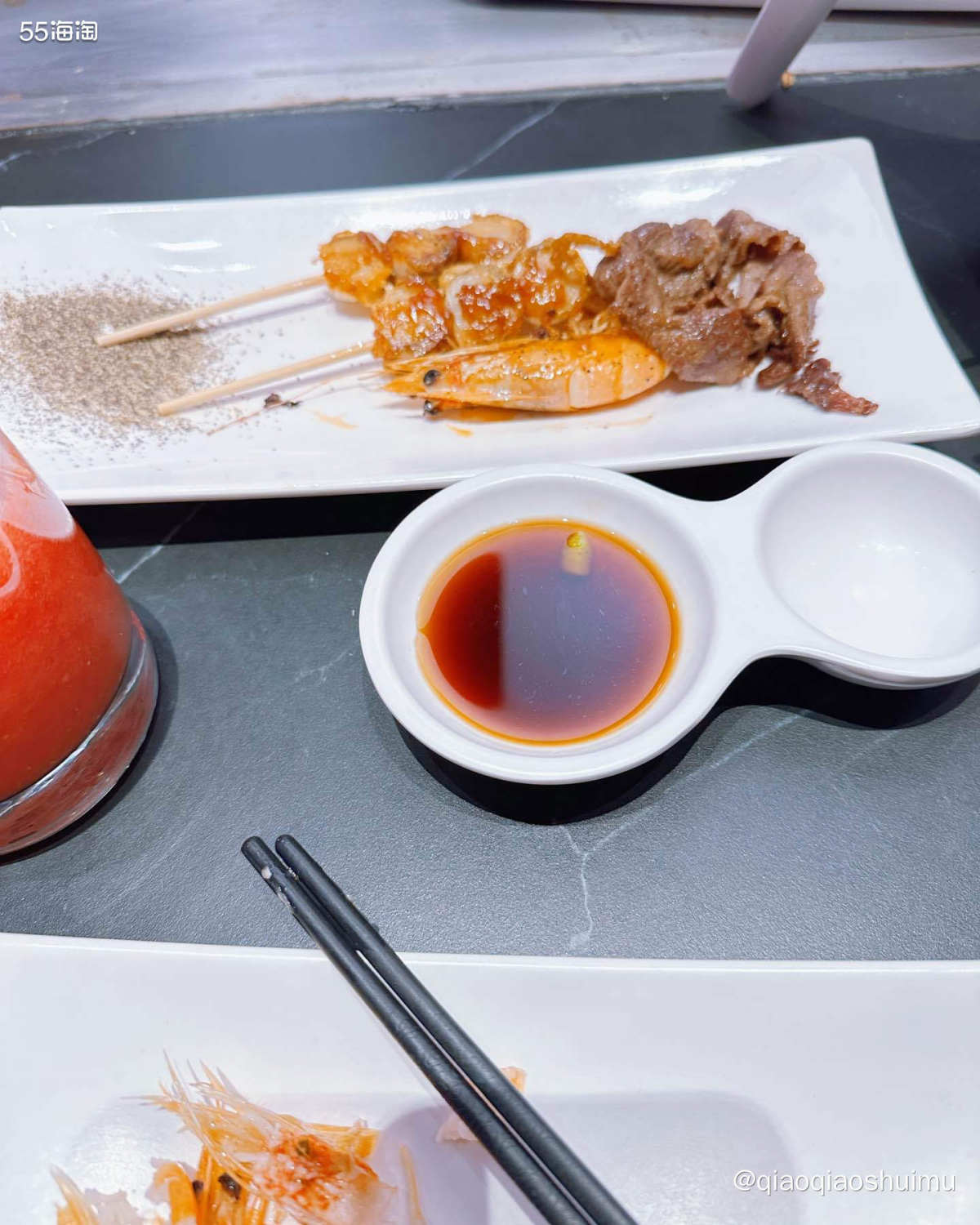 昨天本来是想去吃孩子一直念叨的w12牛排，谁知到了荟聚他突然