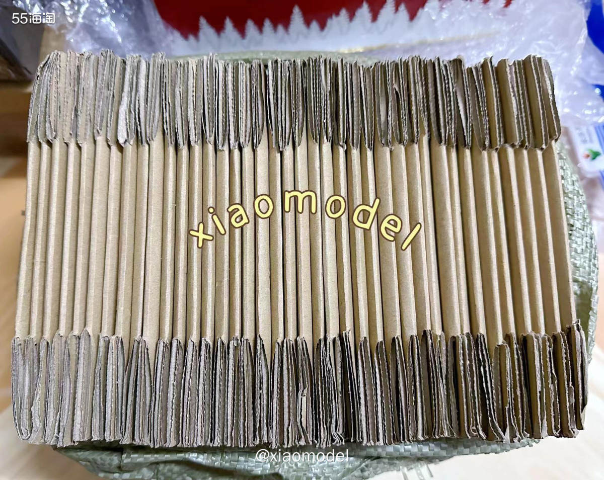 ❤️最近我在海鲜市场出掉了好多小玩意，比如口红小样，试管香水