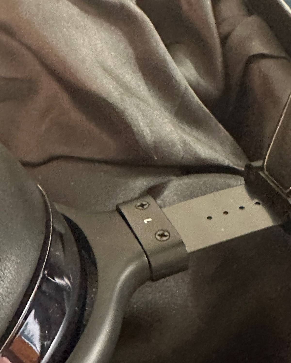 又是一款hifiman的亲民价产品，he400i  其实这款