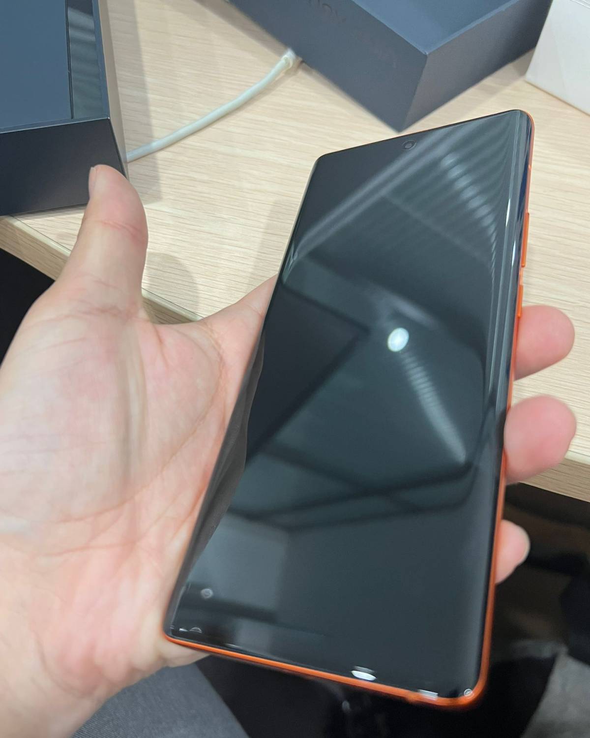 这款手机上vivo的x80pro，vivo年初发布的新机型（