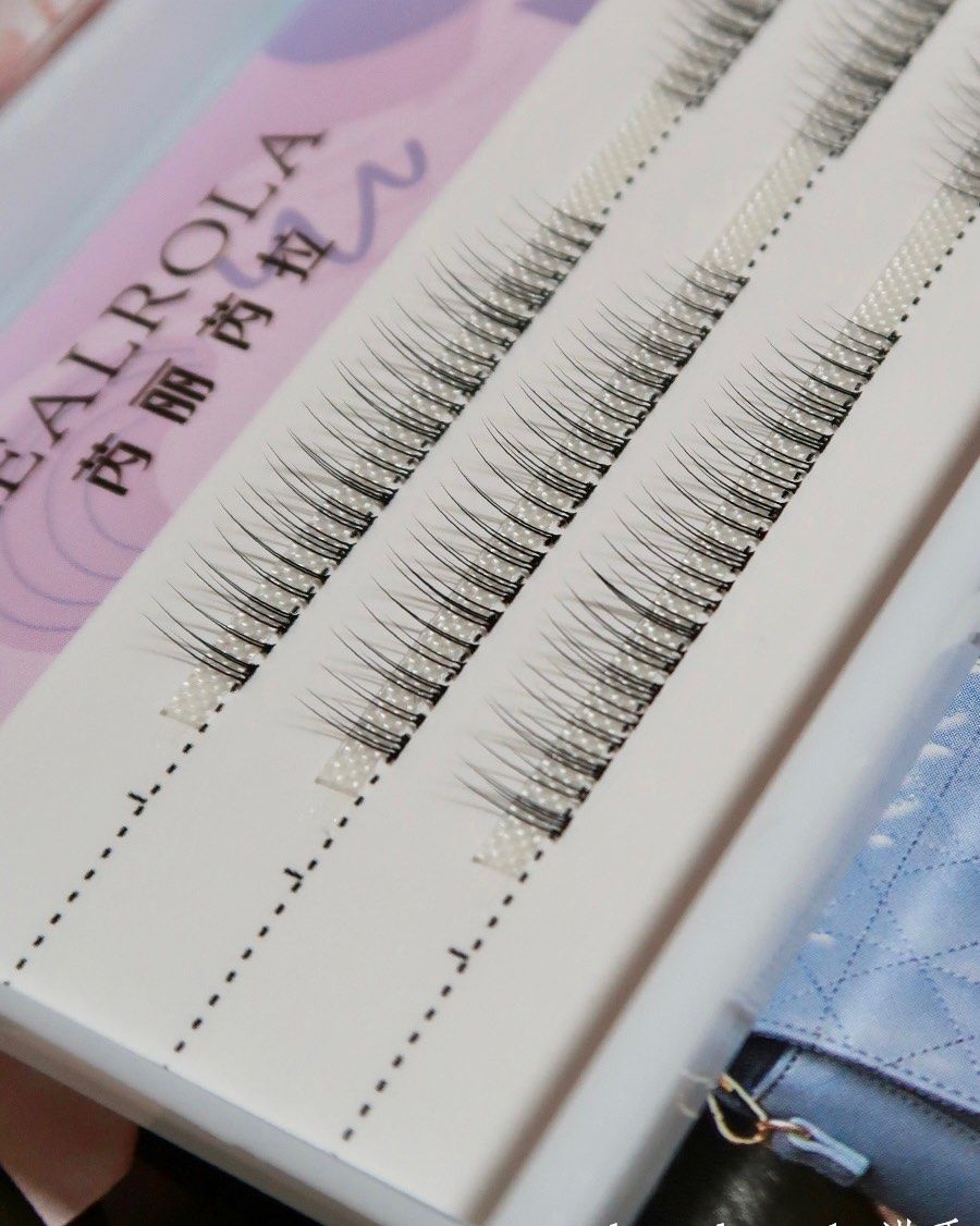 睫毛这个东西不仅考验款式 还考验技术 我现在也是在一个学习摸