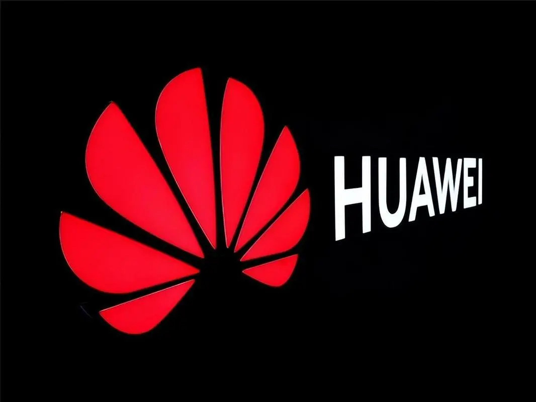 这次给大家介绍一款华为的手表类产品：智能手环6pro。去年双