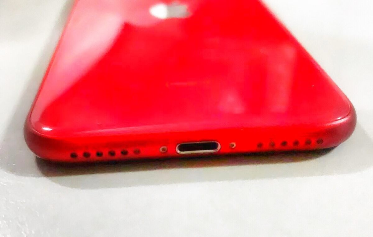 iPhone SE2上市时候就说是iPhone8的复刻版本，