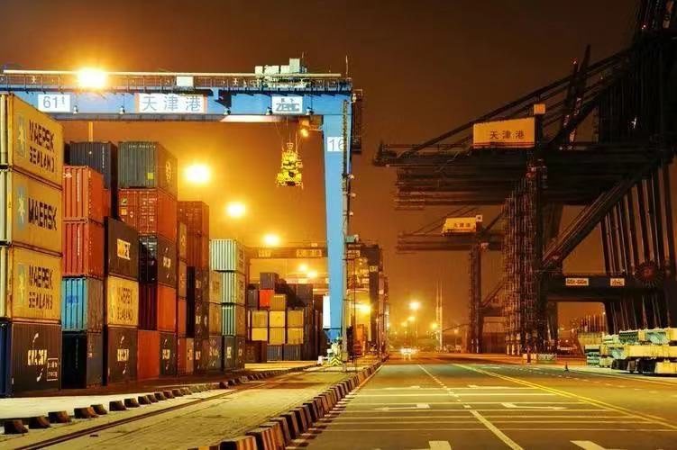 宁波到沈阳集装箱海运路线，一般是从宁波港走船到营口港配送，运