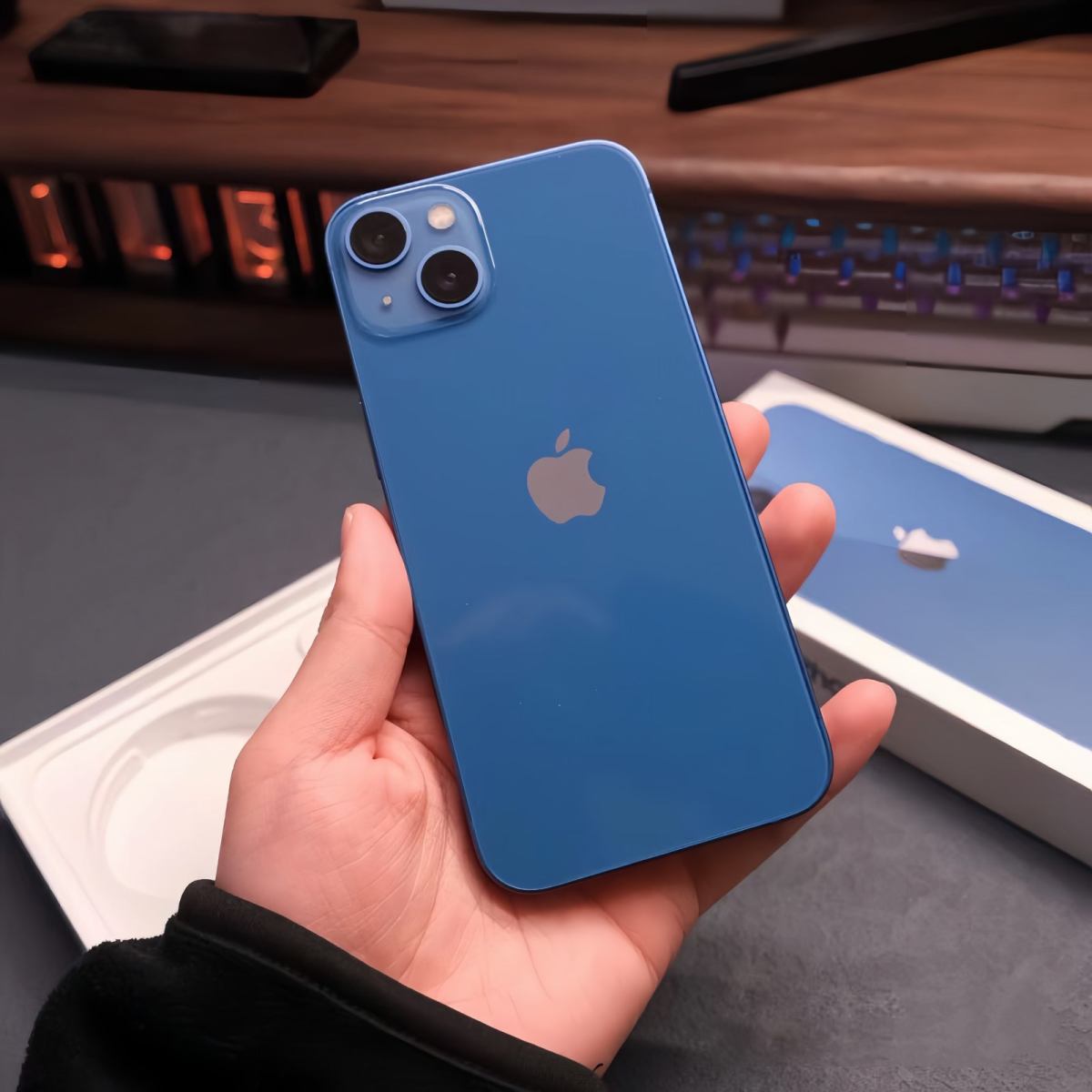 💎2022年过年期间，我老妈换了iphone13，她之前用