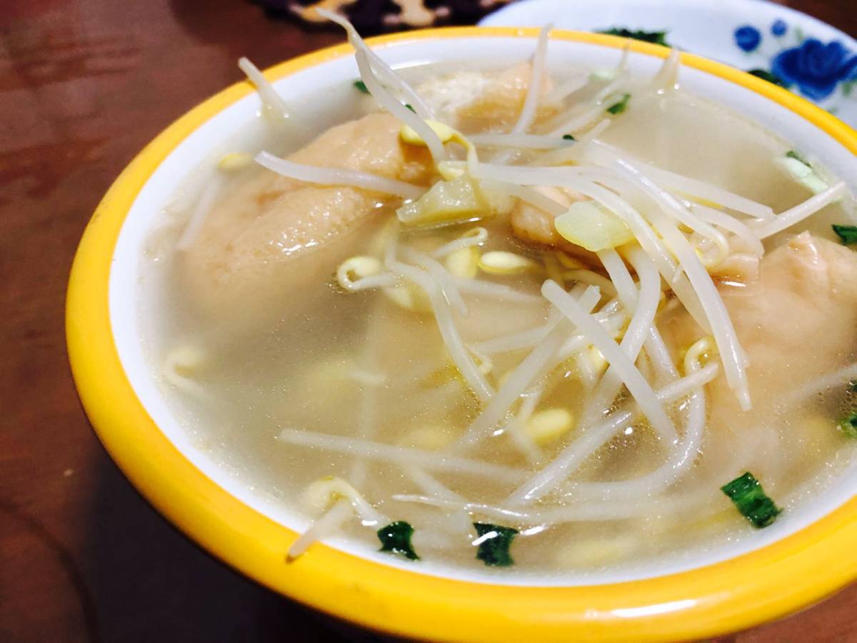 这几天下雨所以回来都是整点汤汤水水祛湿气，配上艾**连睡眠都