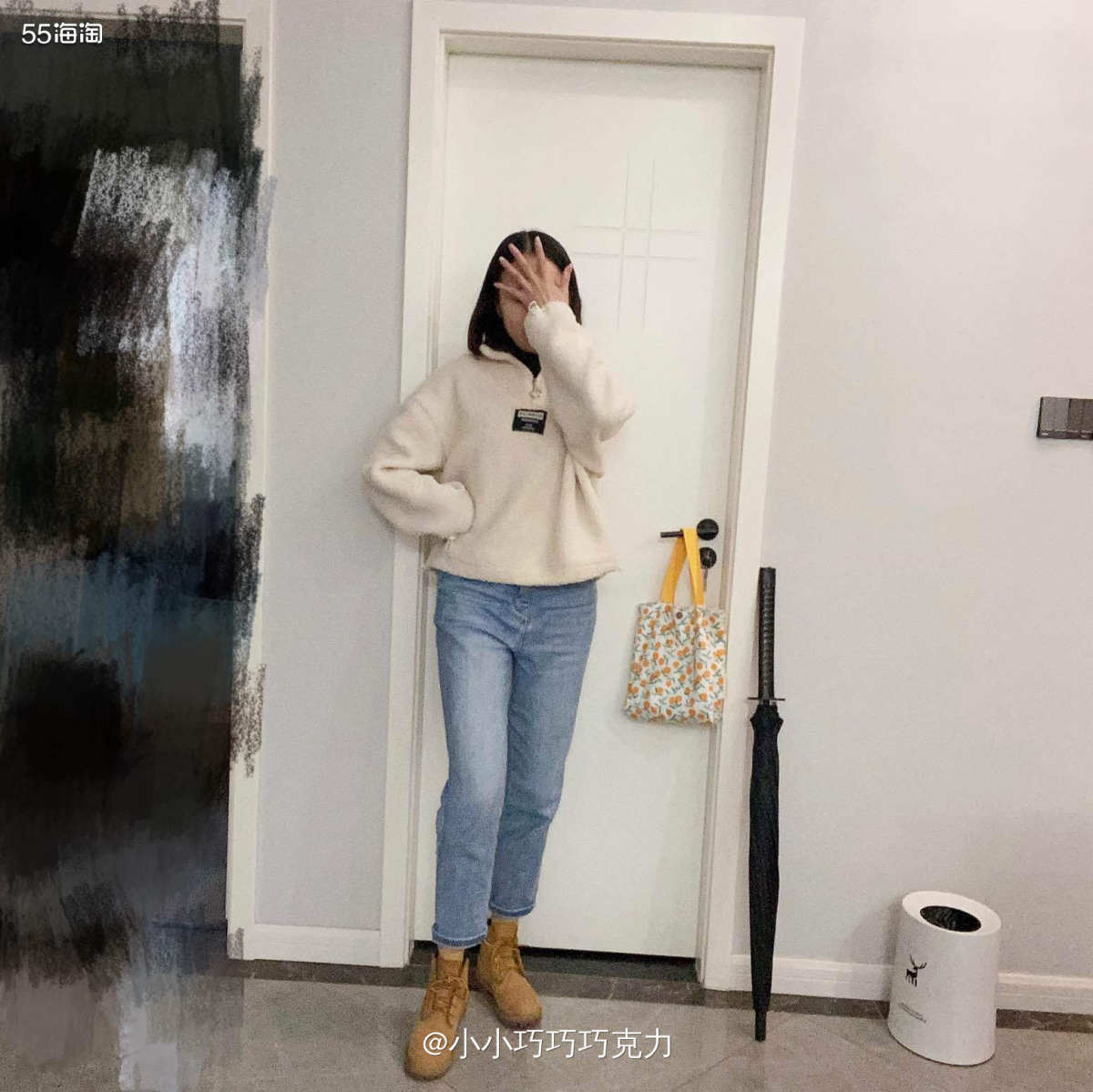 昨天晚上下暴雨，今天温度又降了一点，怕今天会冷所以我穿了两件