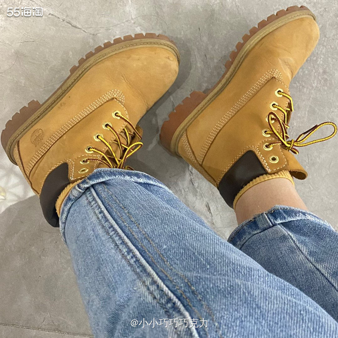 昨天晚上下暴雨，今天温度又降了一点，怕今天会冷所以我穿了两件