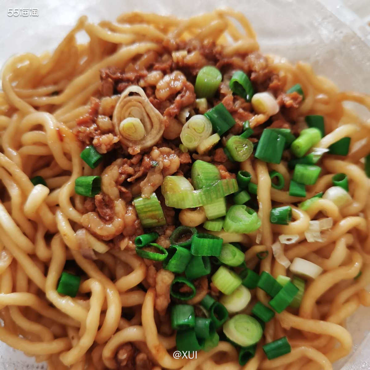 前几天又有机会吃外卖了🤤想着上个月吃了好几顿海南腌面，这次