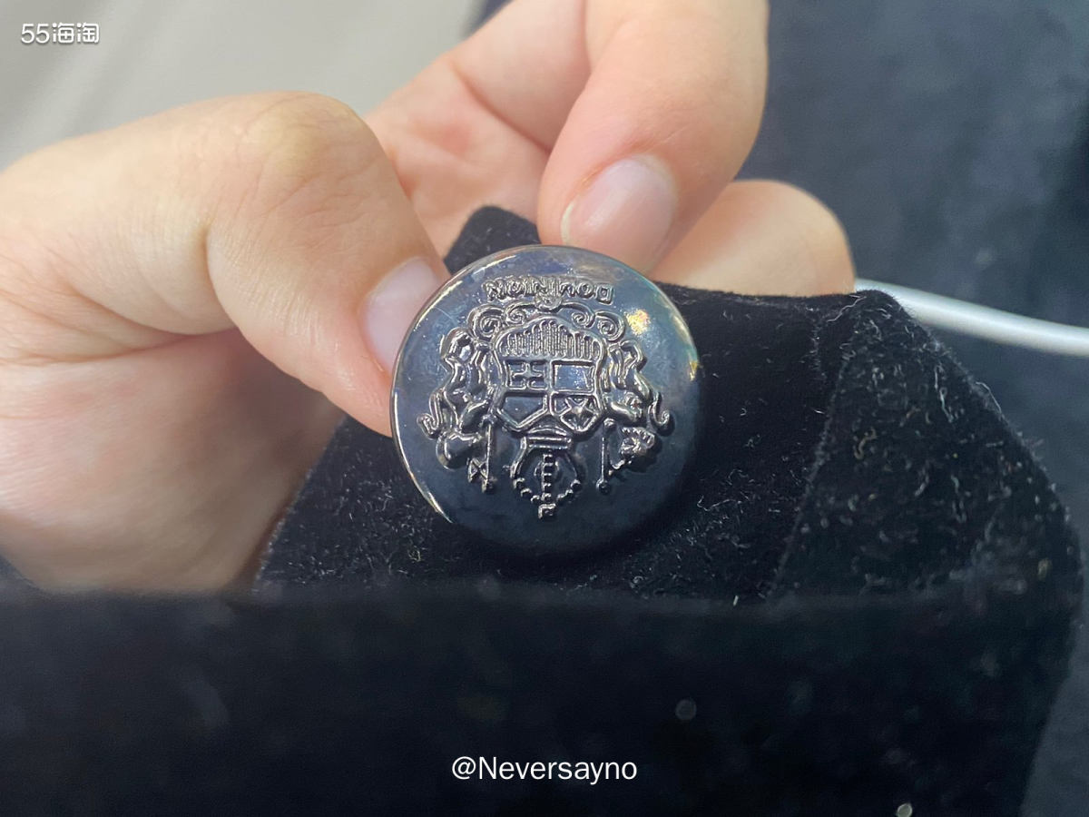👏天气暖和起来可以穿连衣裙啦，出行必备哦  ▪️这一套是昨
