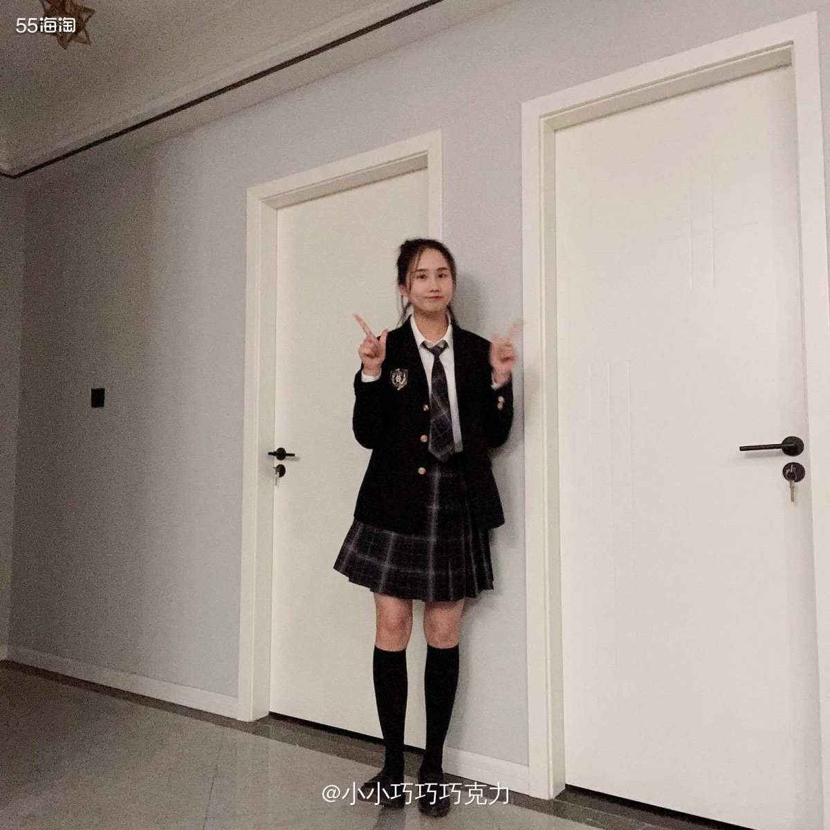 用我家先生的话说我都是离三十岁不远的人了，还在装嫩的道路上坚