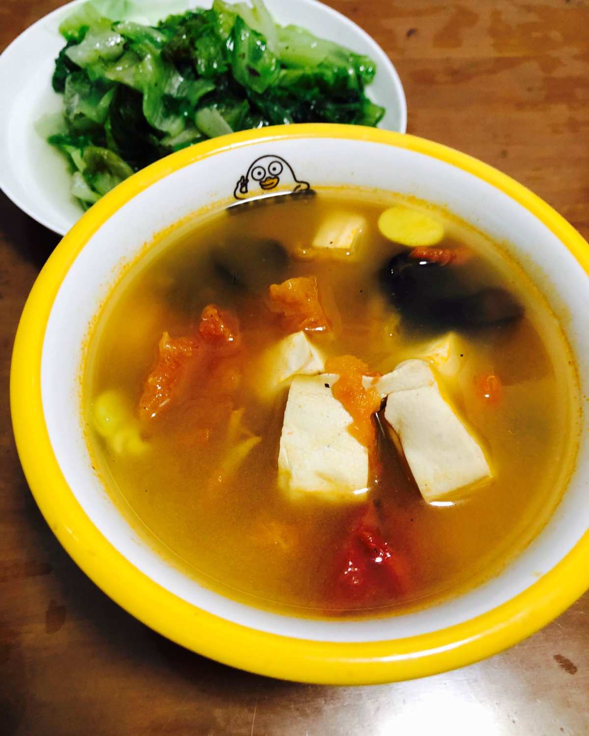 今天晚餐分享一个汤好做又好喝关键高蛋白又有饱腹感，健身达人可