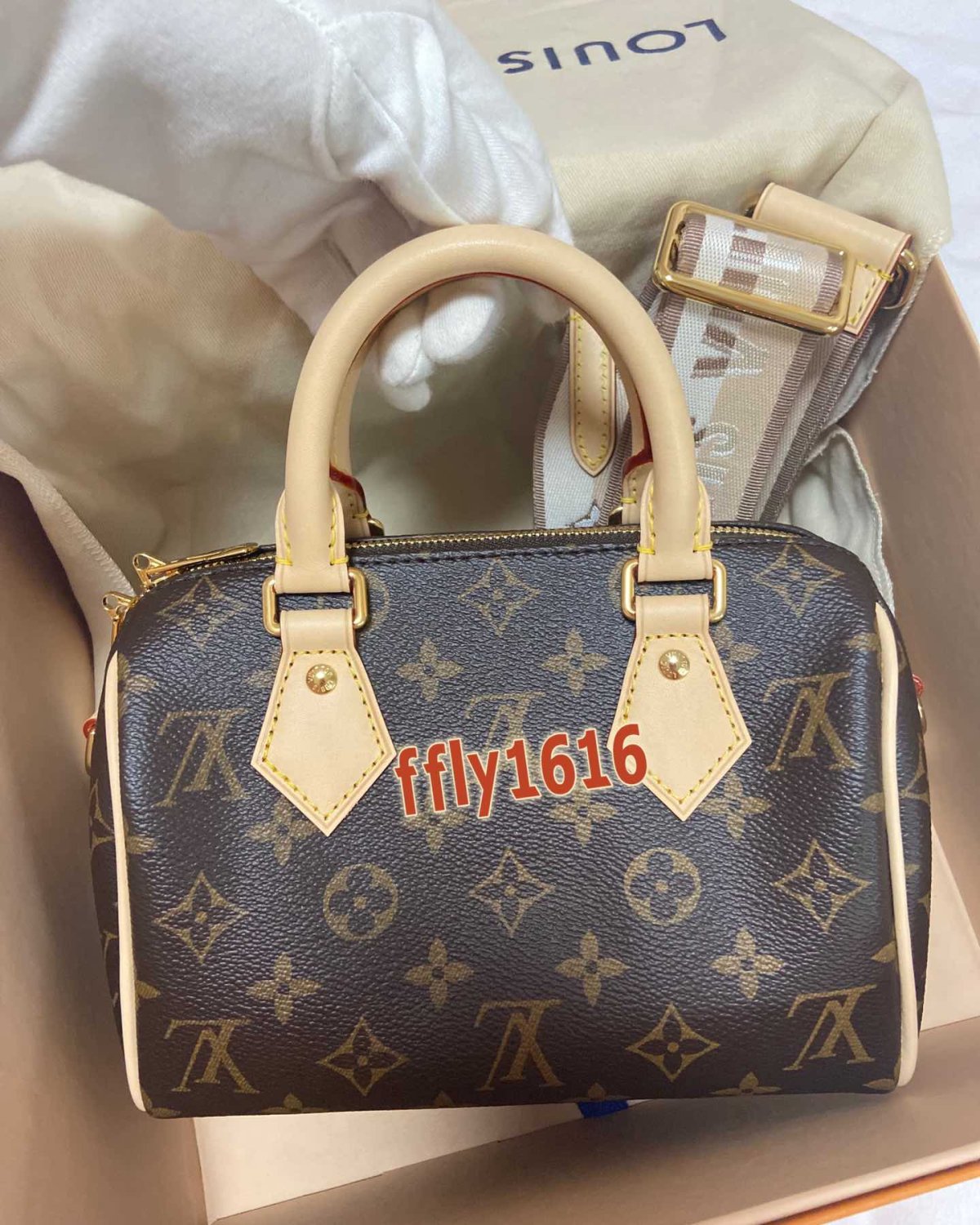 发走✈️ LV speedy20 奶茶色 新款新肩带 适合不