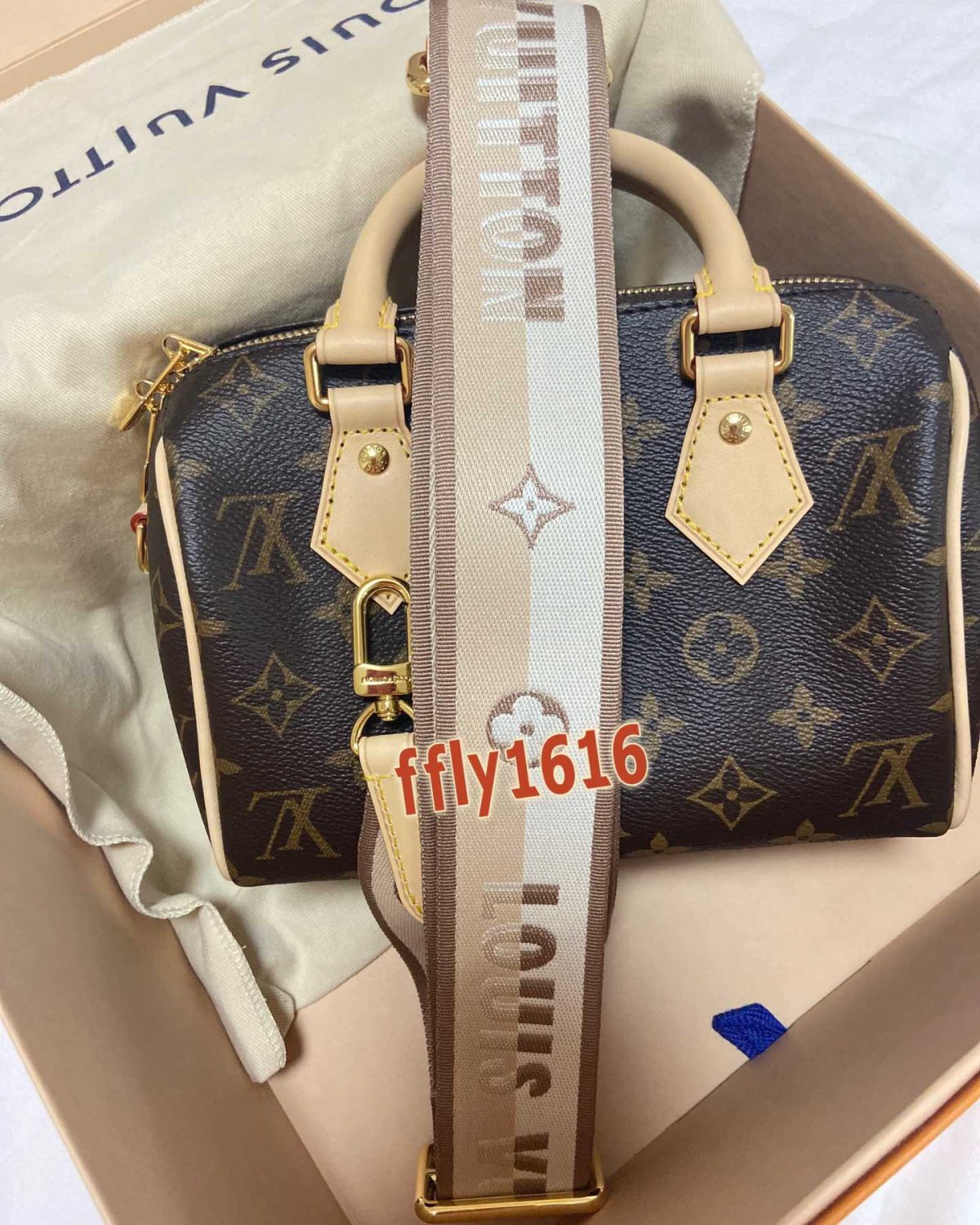 发走✈️ LV speedy20 奶茶色 新款新肩带 适合不