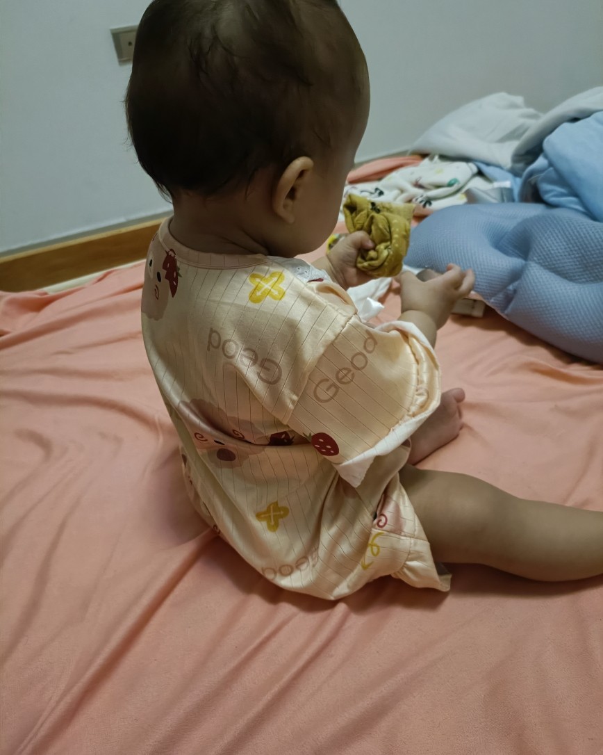 要知道广东这边一直温度很高，3月4月温度经常接近25度，大人