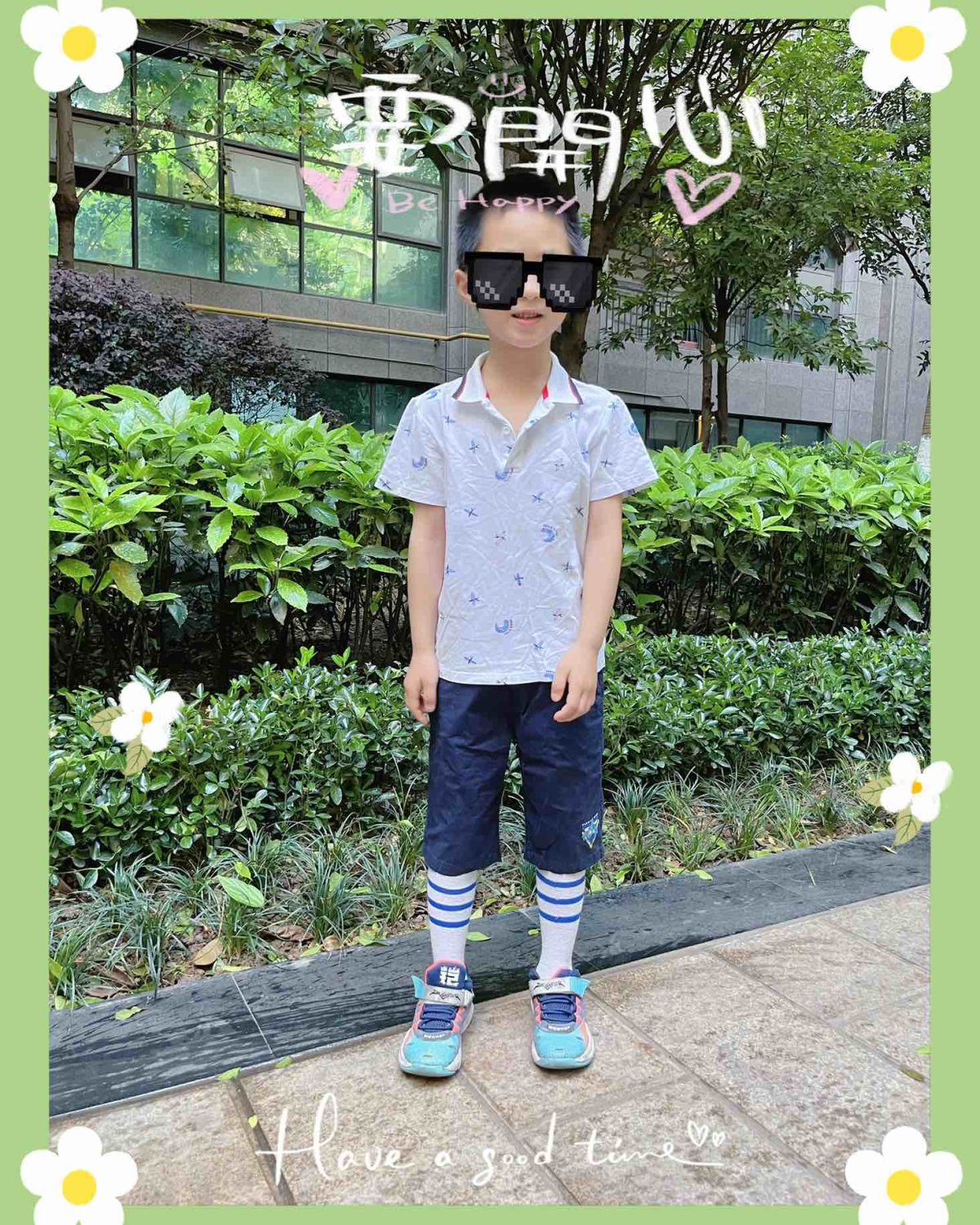 🍀前两天是幼儿园的春季运动会，温度还挺热的，老师要求穿短袖