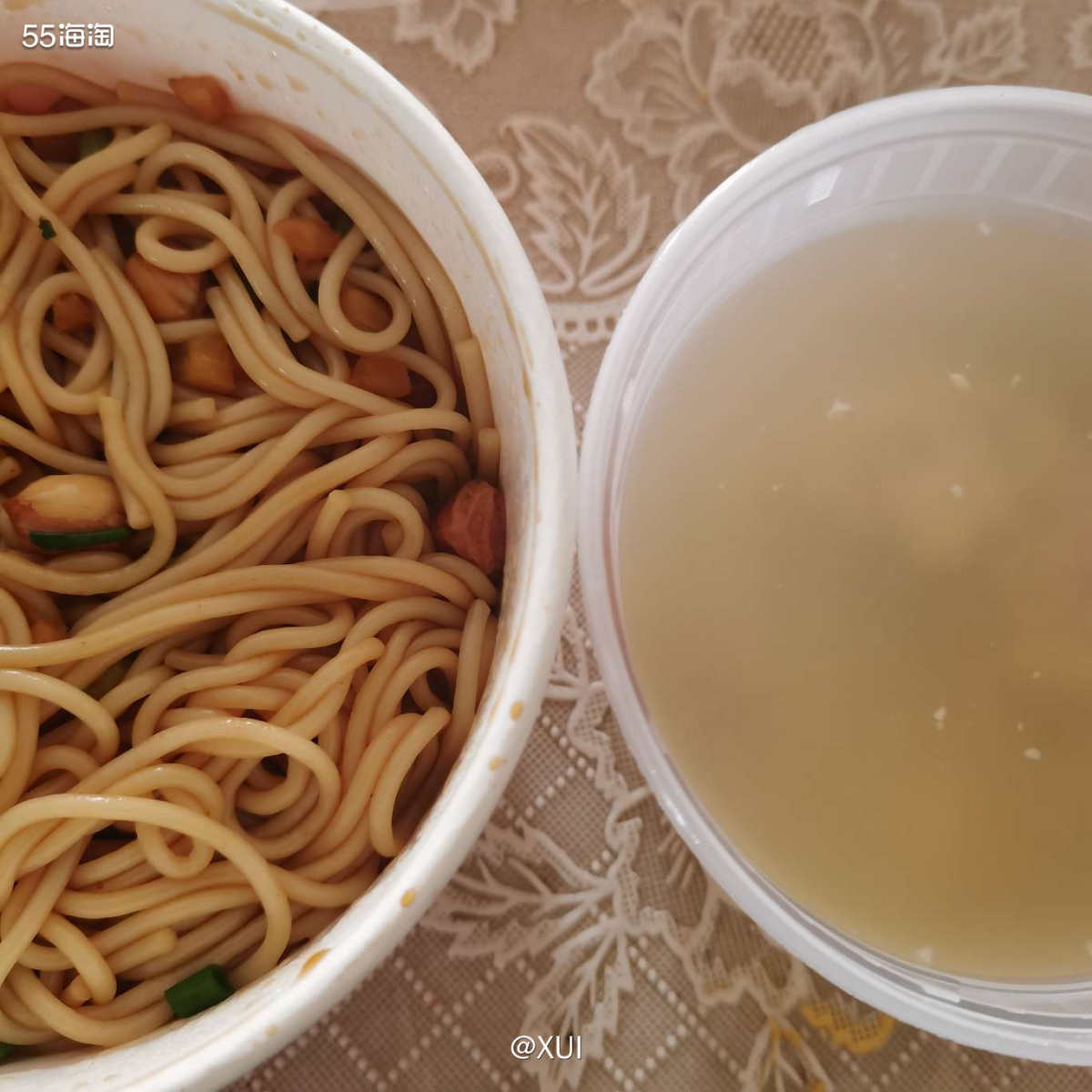 之前被群里的小伙伴种草了南昌的拌粉和肉饼汤，最近点外卖发现有