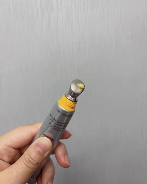 一双好看的眼睛，对颜值来说是真的很加分！但是熬夜，追剧，刷视