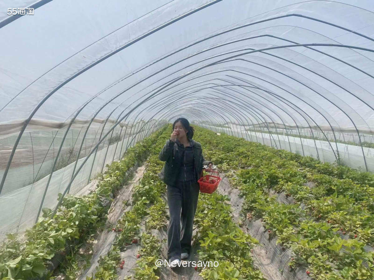 🖤今日份休闲穿搭，出行很方便的一套  ✅今日穿搭：灰色休闲