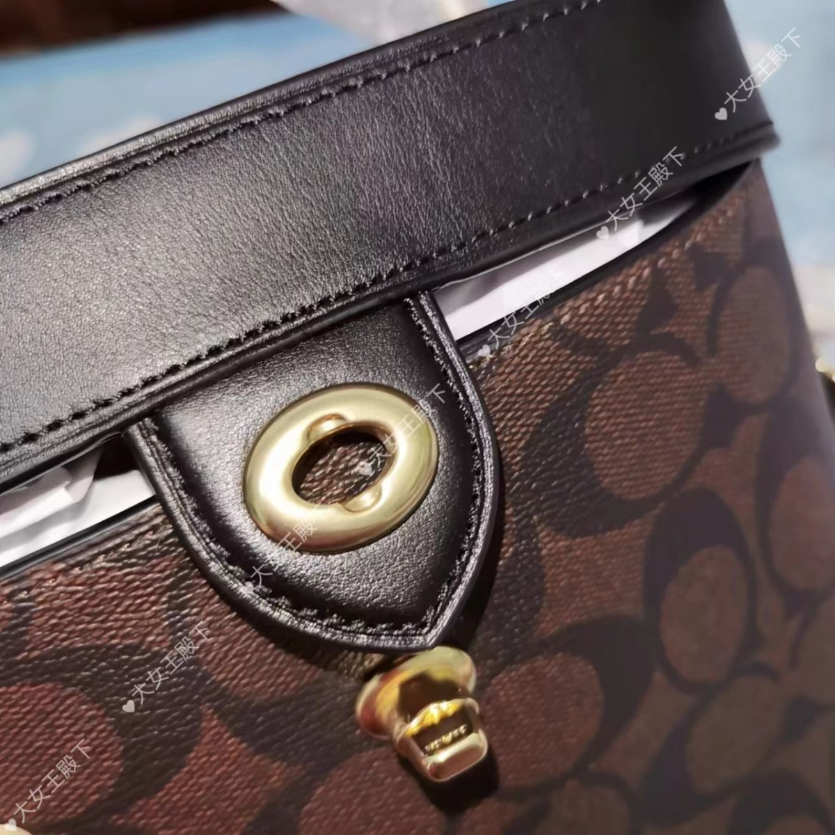 ☑️开箱： coach kay盒子包 深棕色老花  ☑️下单