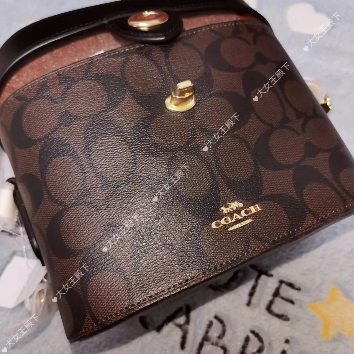 ☑️开箱： coach kay盒子包 深棕色老花  ☑️下单