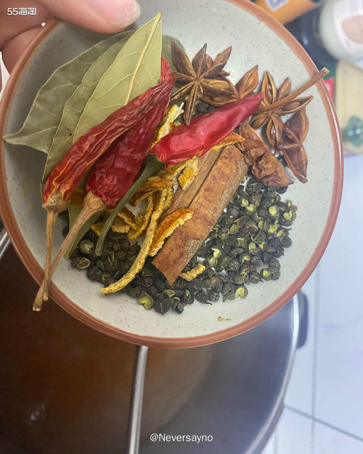 💙卤一大锅牛肉慢慢吃，今天还有多春鱼哦  ▪️菜场里的卤牛