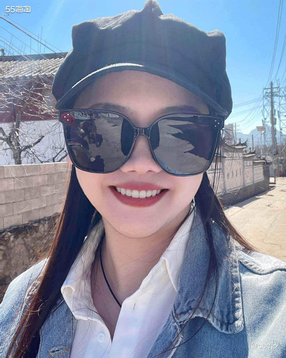 这顶八角帽买了2年啦，使用频率依然很高，因为真的很百搭，无论