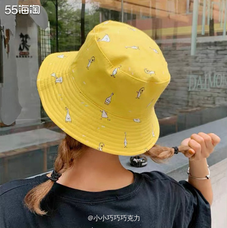 这顶渔夫帽买了有好几年了吧，找到了一张戴着的照片还是我三年前