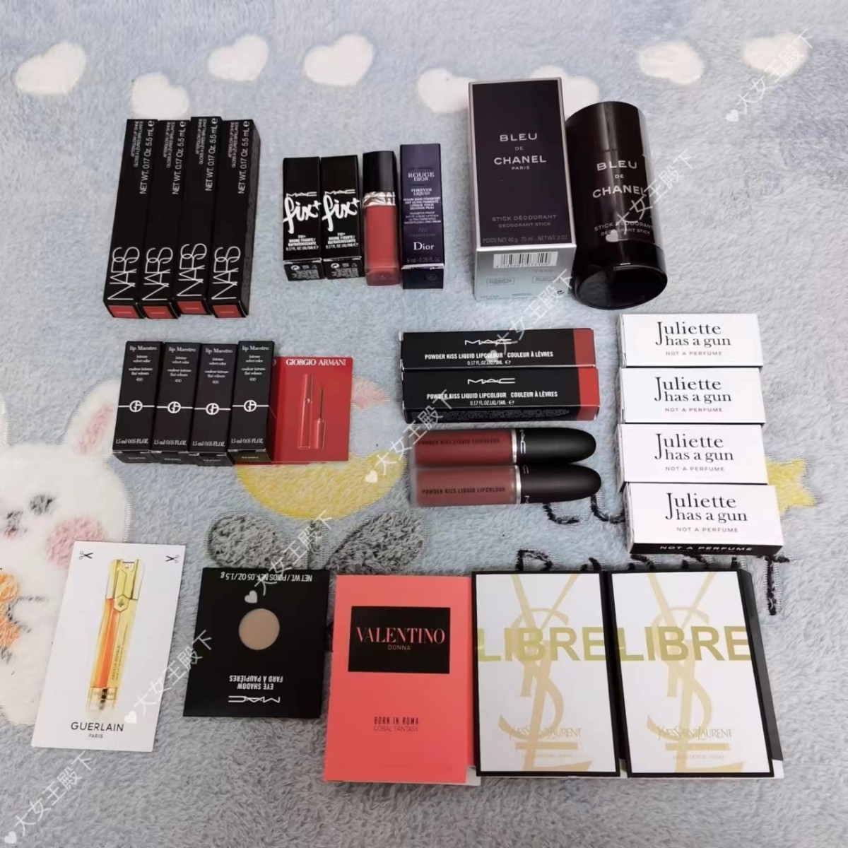 ☑️开箱： mac唇釉982和997+鼻影替换 dior72