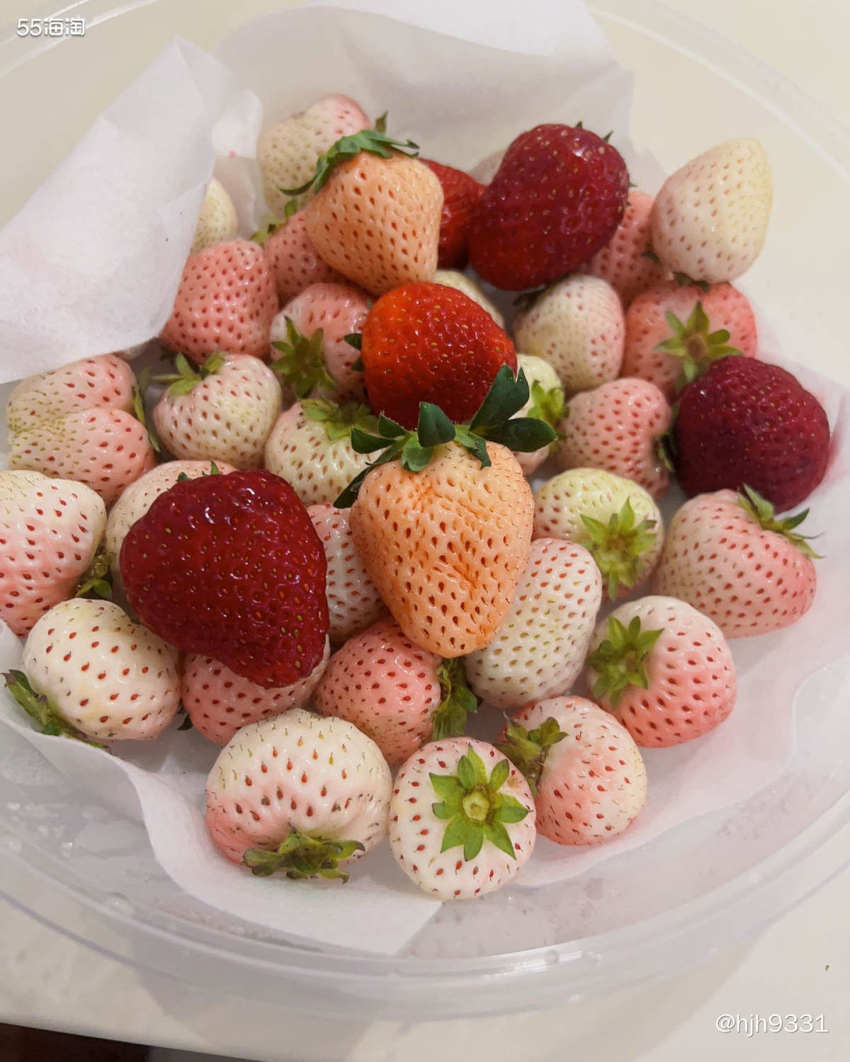 🔅到了吃草莓的季节，一般我都会买红色的草莓，但是看着这款草