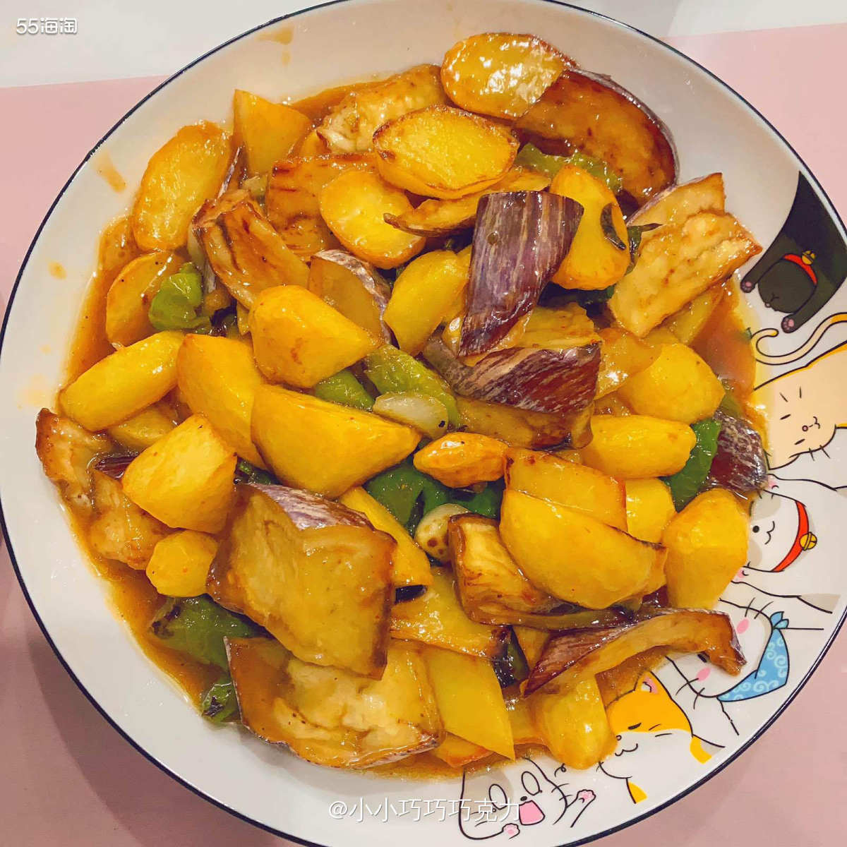 今天没有夜学啦，两个人当然要做饭啦，依旧是以冰箱有的食材为主