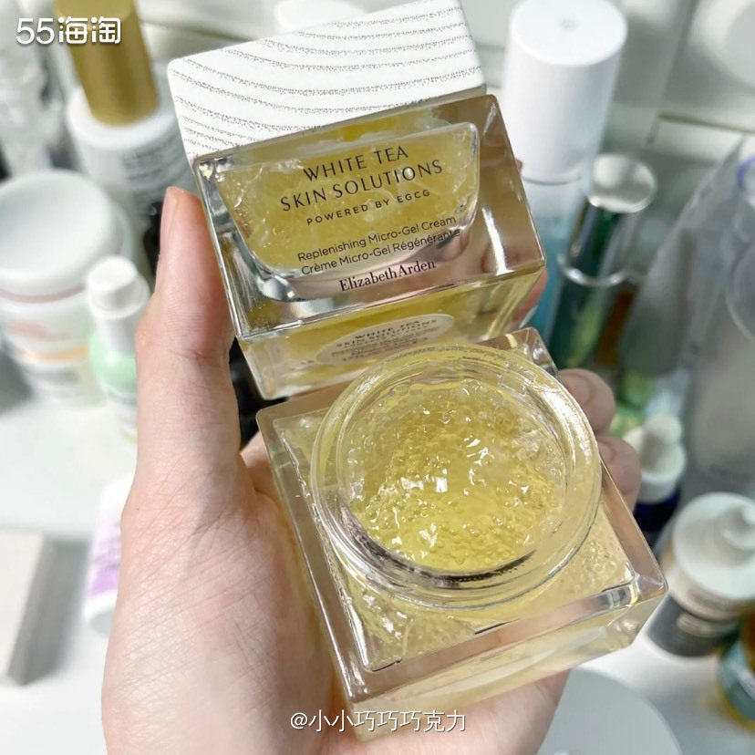 雅顿又又又有新品啦，这次带来的是白茶新肌霜，号称以茶**肤，