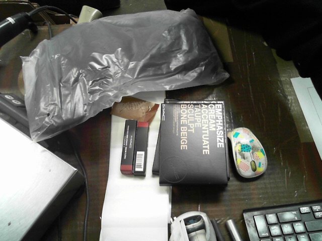 飞碟转运单号：T1118639  下单网站：MAC美国官网 