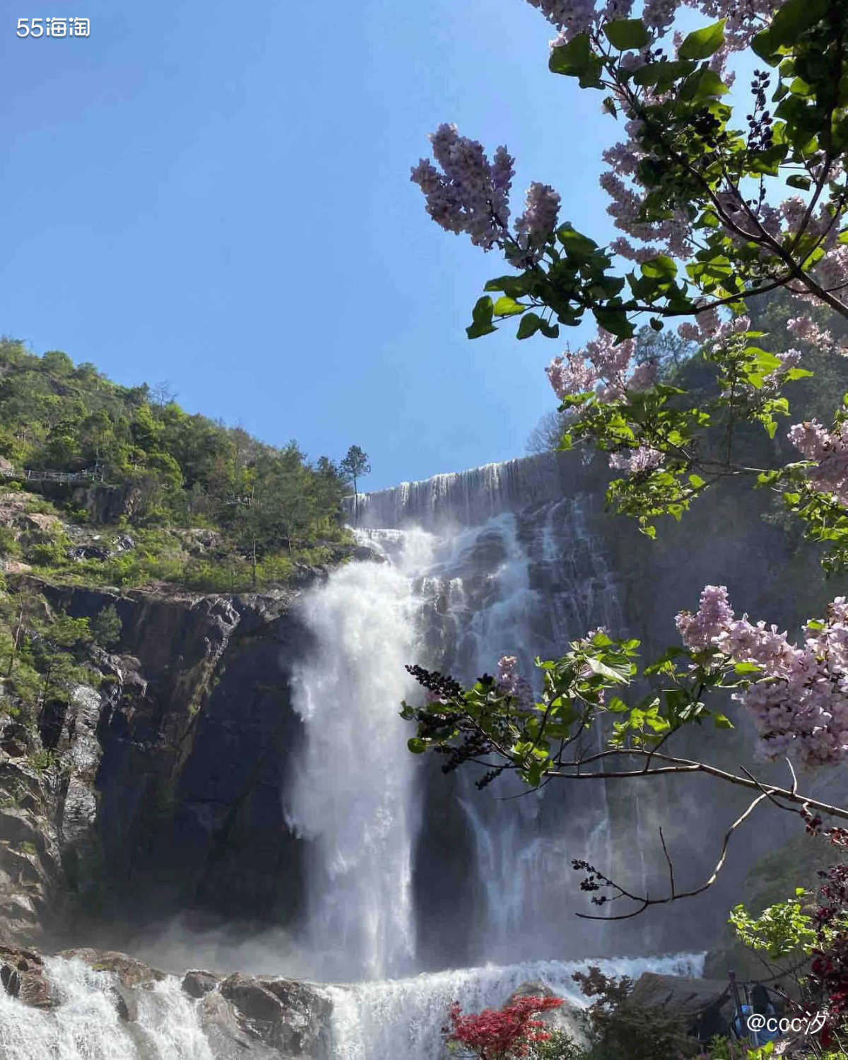 一开始没打算出门的，毕竟五一真的哪哪人都多。后来小红书刷到了