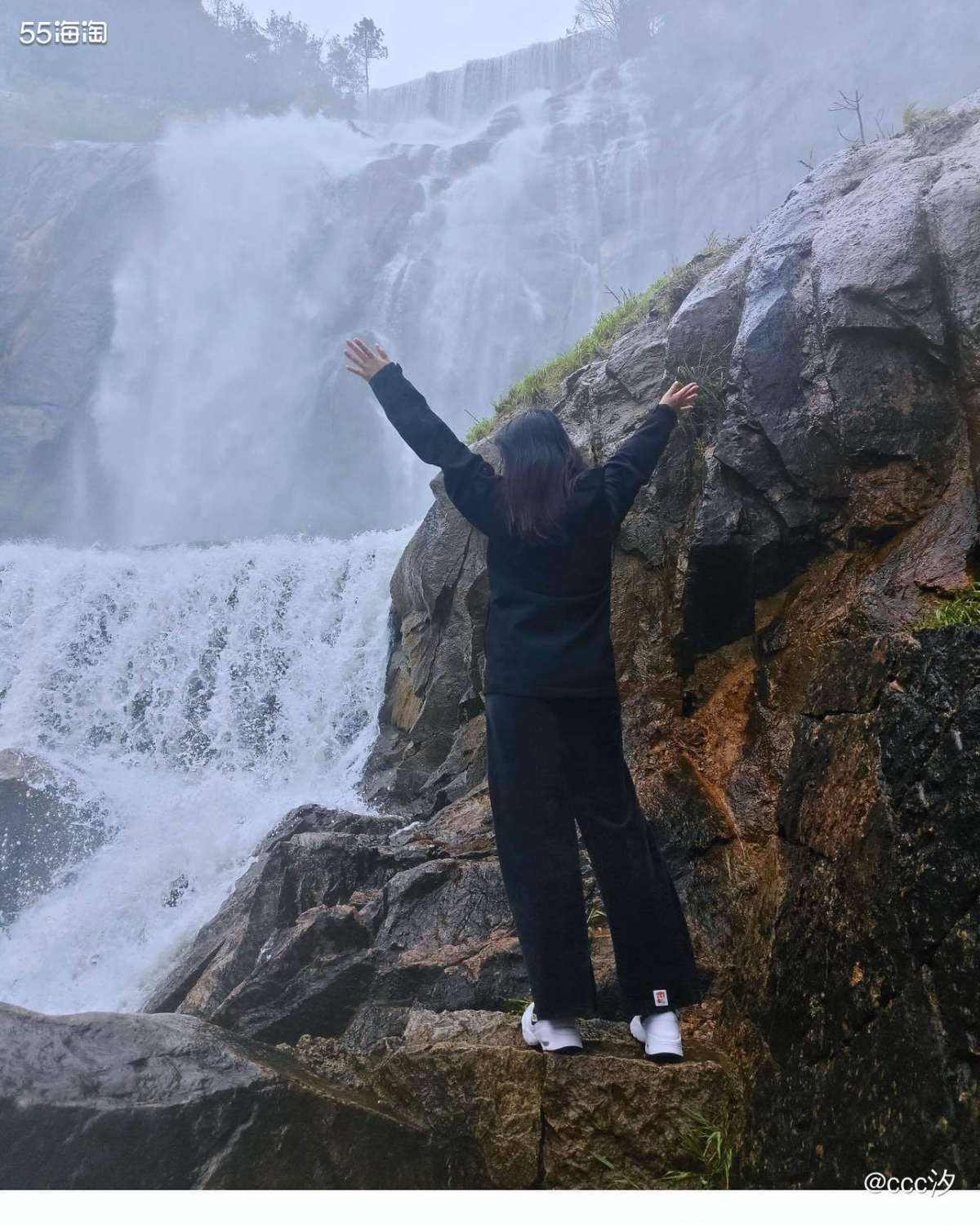 一开始没打算出门的，毕竟五一真的哪哪人都多。后来小红书刷到了
