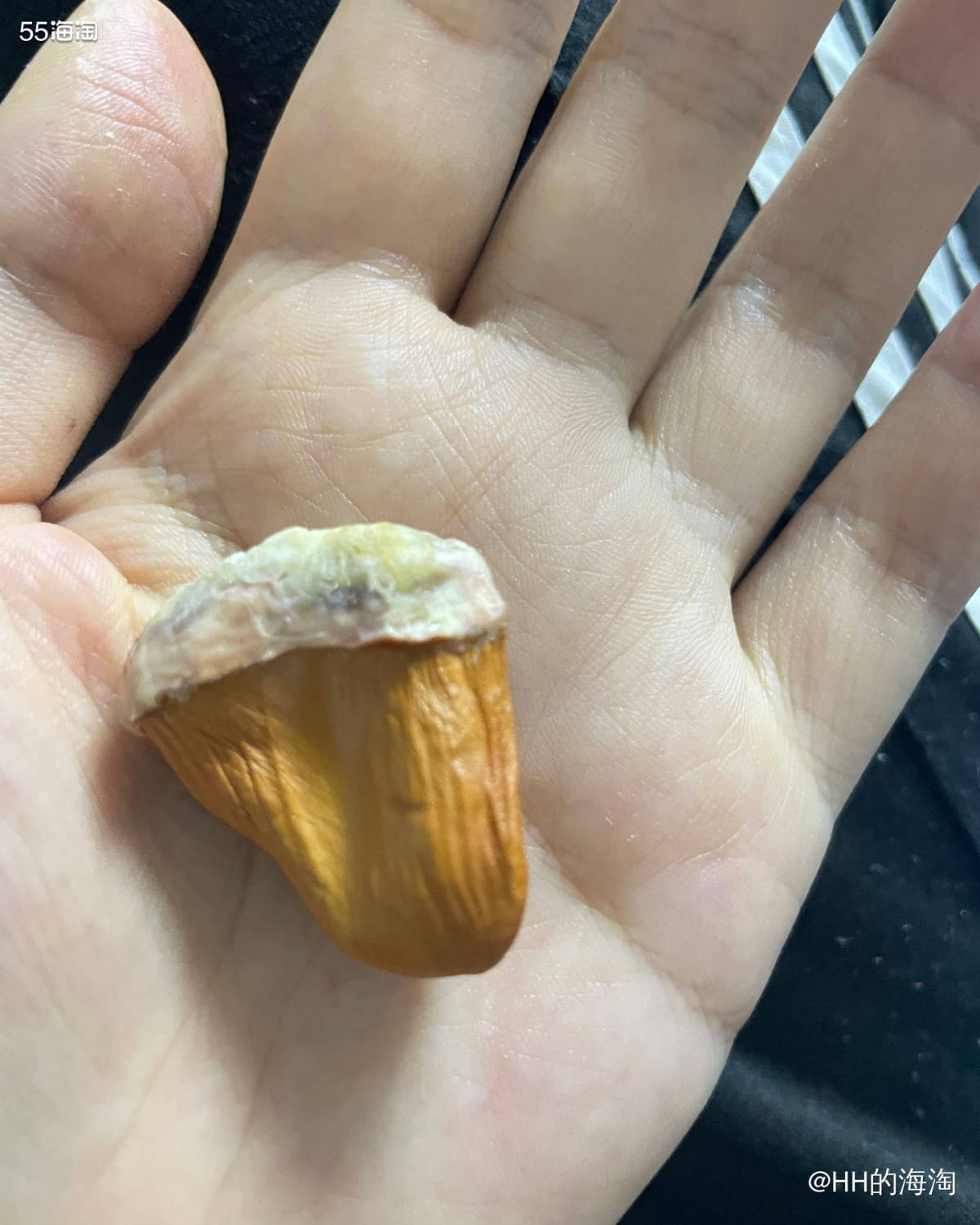 每晚的饭后活动就是➡️➡️➡️去超市看榴莲😄，每天都去瞧一