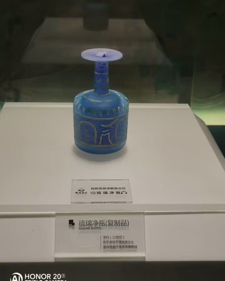 旅游景点中，最喜欢的是去各种博物馆，博物馆很值得去，有空调还